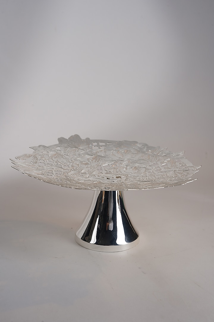 Silver Brass Nakshi Platter by Siansh by Sunita Aggarwal at Pernia's Pop Up Shop
