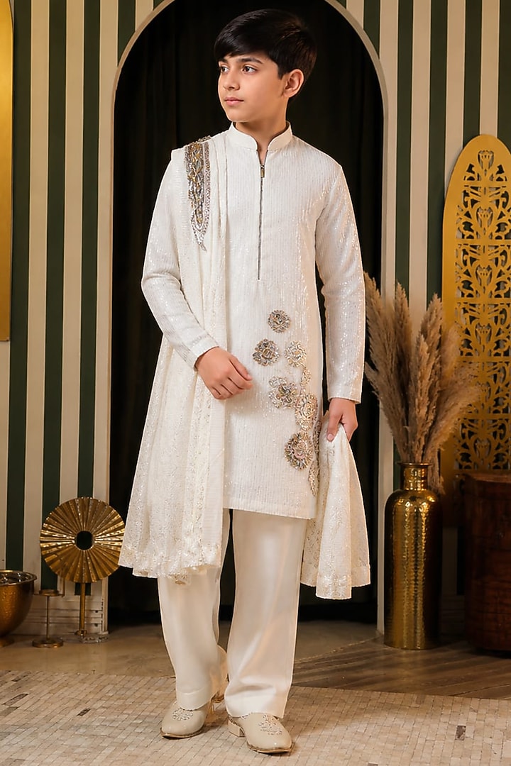 Off-White Georgette Embroidered Kurta Set For Boys by Soniya G KIDS at Pernia's Pop Up Shop