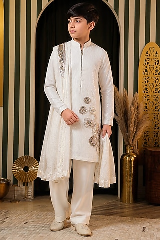 Off-White Georgette Embroidered Kurta Set For Boys by Soniya G KIDS
