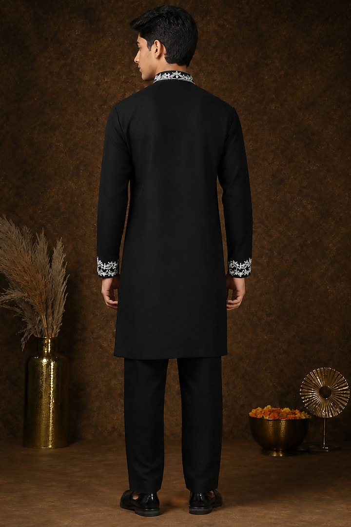 Black Japanese Fabric Threadwork Kurta Set For Boys by Soniya G KIDS at Pernia's Pop Up Shop