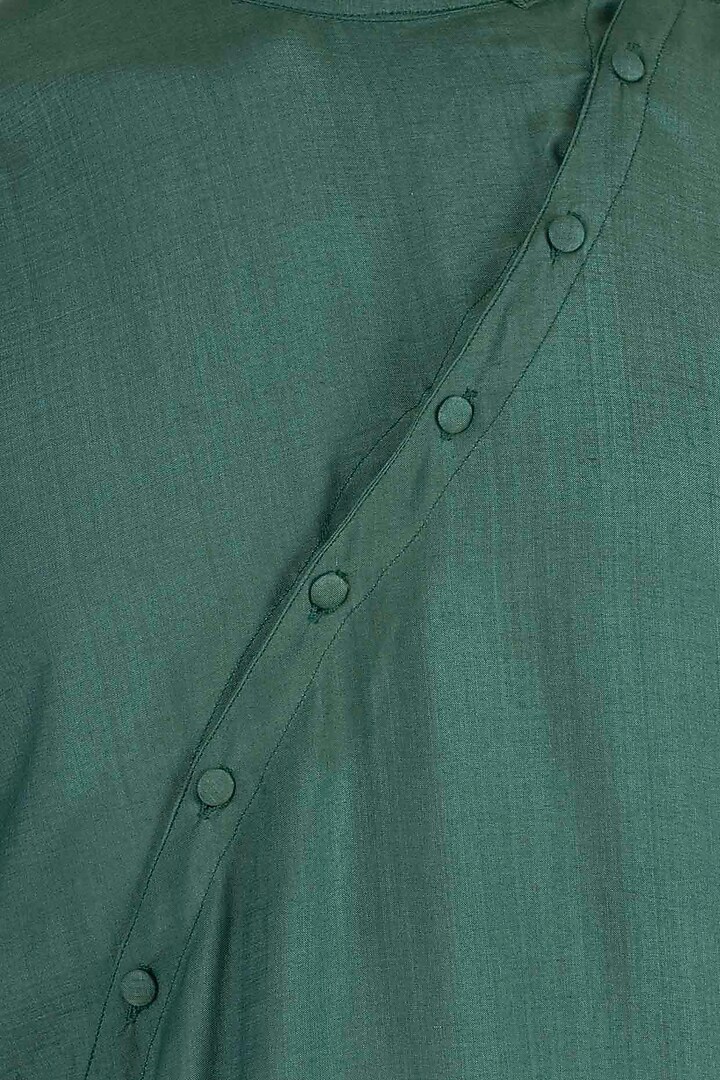 Green Kurta Set by Son Of A Noble SNOB at Pernia's Pop Up Shop
