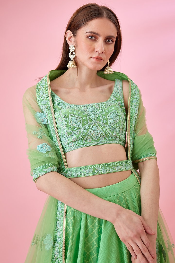 Irish Green Chanderi Jacquard Embroidered Wedding Lehenga Set by Shyam Narayan Prasad at Pernia's Pop Up Shop