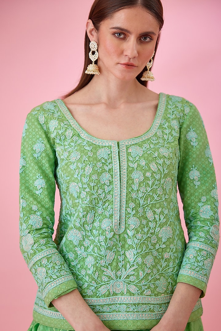 Irish Green Chanderi Jacquard Embroidered Wedding Lehenga Set by Shyam Narayan Prasad at Pernia's Pop Up Shop