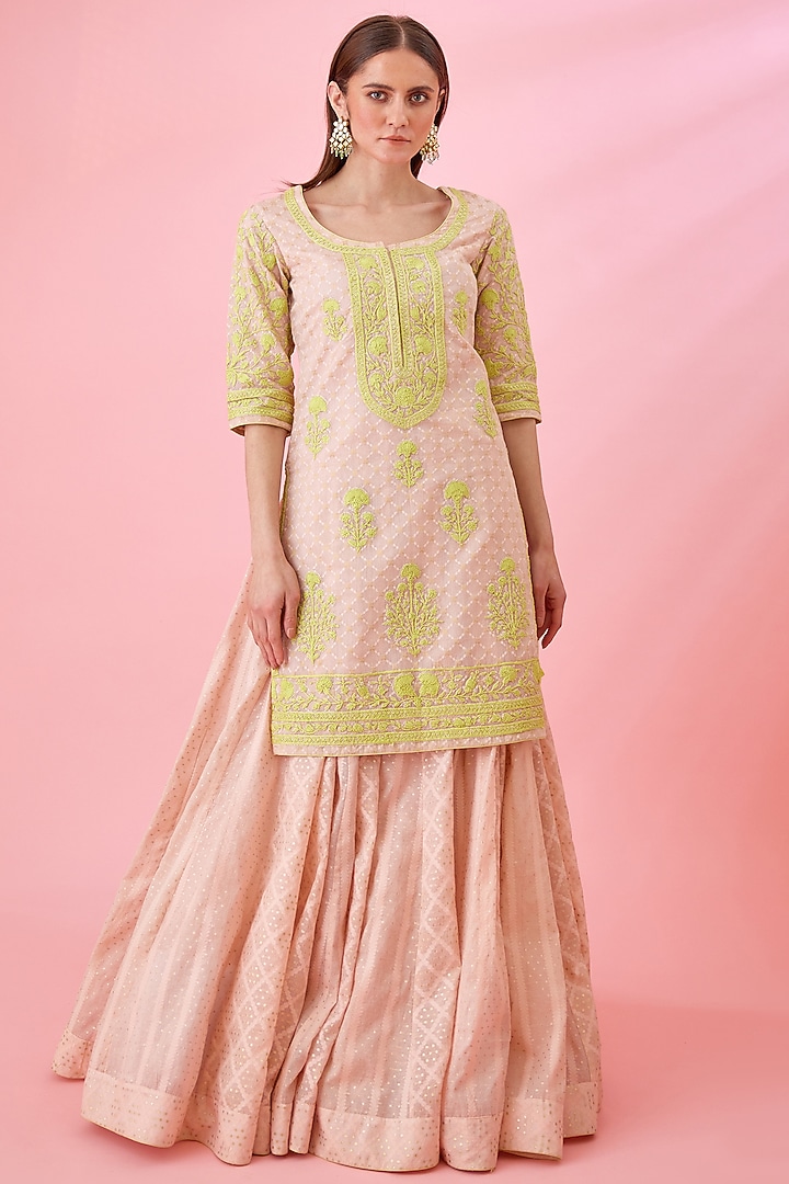 Crystal Rose Pink Chanderi Jacquard Embroidered Wedding Lehenga Set by Shyam Narayan Prasad at Pernia's Pop Up Shop