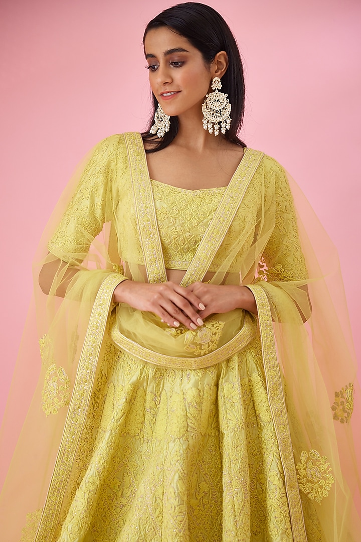 Lemon Yellow Raw Silk Embroidered Bridal Lehenga Set by Shyam Narayan Prasad at Pernia's Pop Up Shop