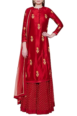 Maroon Embroidered Lehenga Set by Shyam Narayan Prasad
