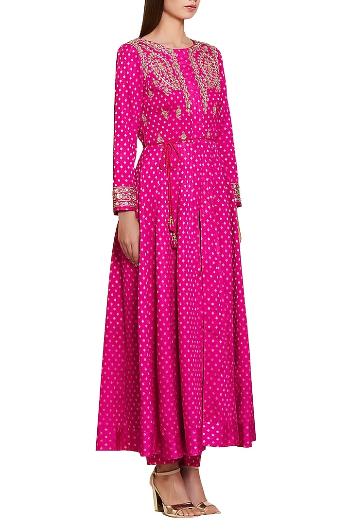 Magenta embroidered jacket kurta with trousers available only at Pernia's Pop Up Shop.
