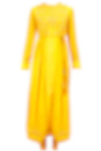 Yellow embroidered panelled kurta set available only at Pernia's Pop-Up Shop.