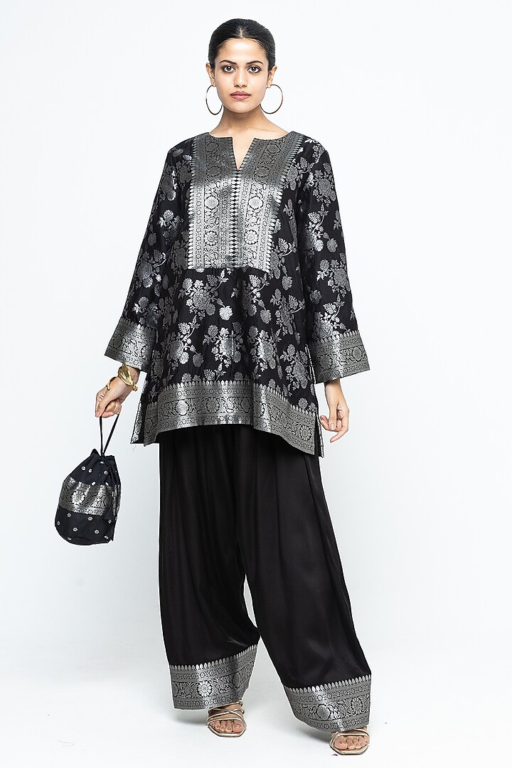 Black Jaal Silk Floral Brocade Kurta Set by Sobariko at Pernia's Pop Up Shop