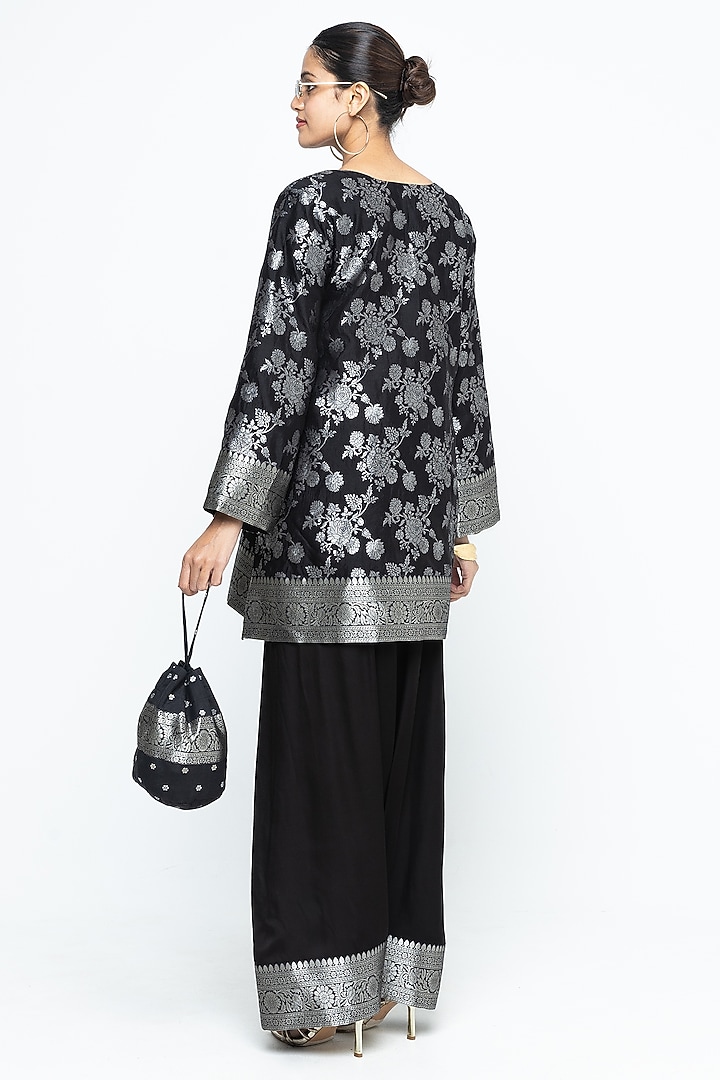 Black Jaal Silk Floral Brocade Kurta Set by Sobariko at Pernia's Pop Up Shop