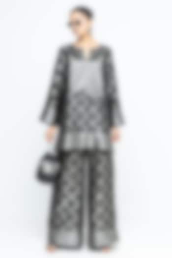 Black Jaal Silk Woven Brocade Kurta Set by Sobariko at Pernia's Pop Up Shop