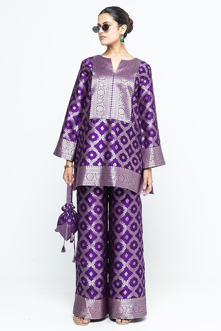 Purple Jaal Silk Woven Brocade Kurta Set by Sobariko at Pernia's Pop Up Shop
