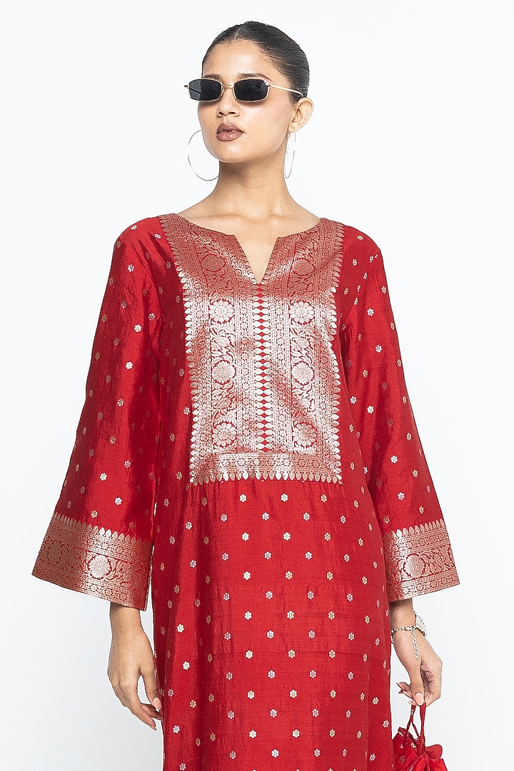 Red Silk Brocade Slit Kaftan by Sobariko at Pernia's Pop Up Shop
