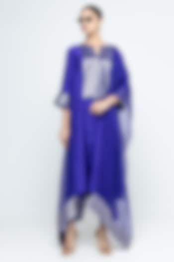 Ultramarine Silk Banarasi Kurta Set by Sobariko at Pernia's Pop Up Shop