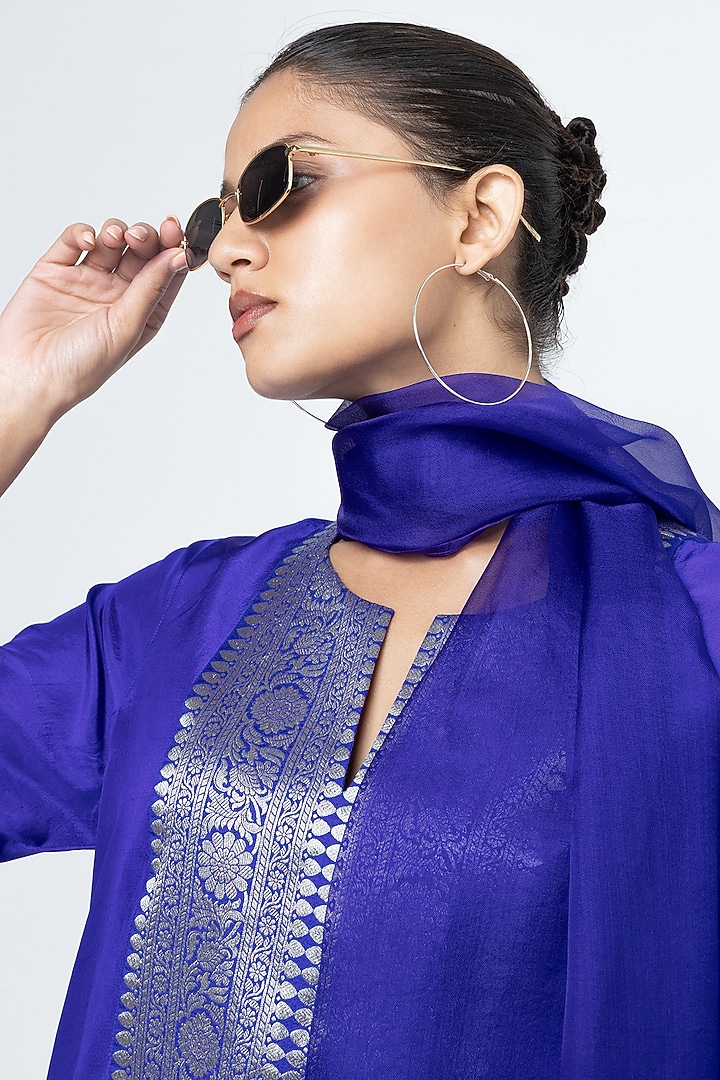 Ultramarine Silk Banarasi Kurta Set by Sobariko at Pernia's Pop Up Shop