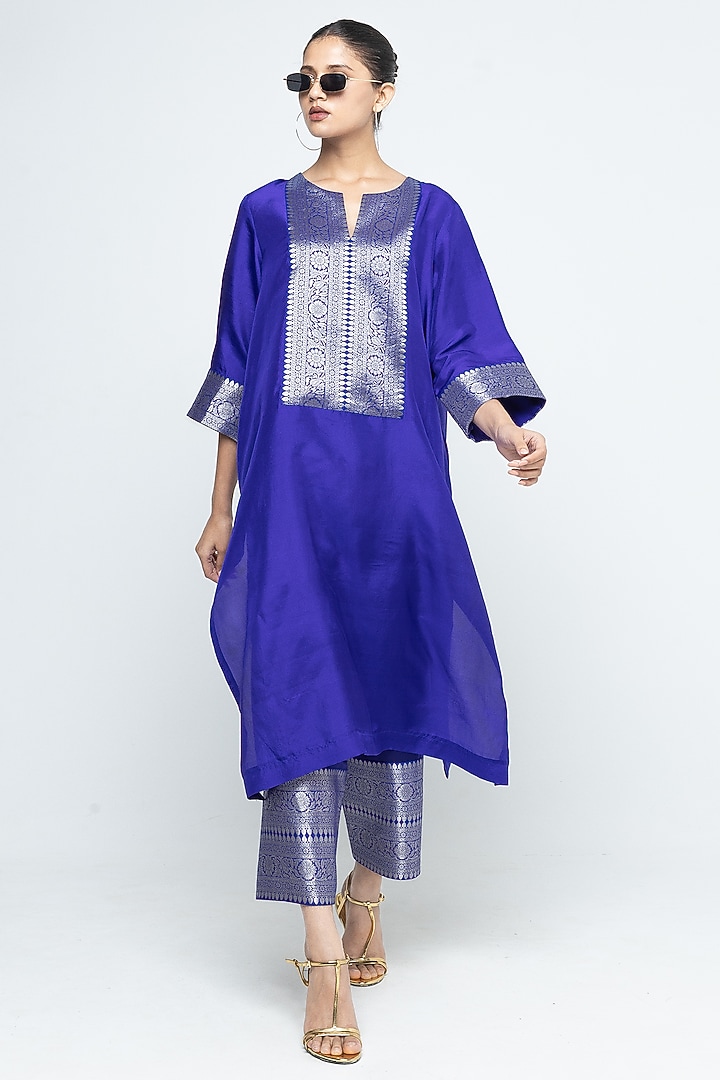 Ultramarine Silk Banarasi Kurta Set by Sobariko at Pernia's Pop Up Shop