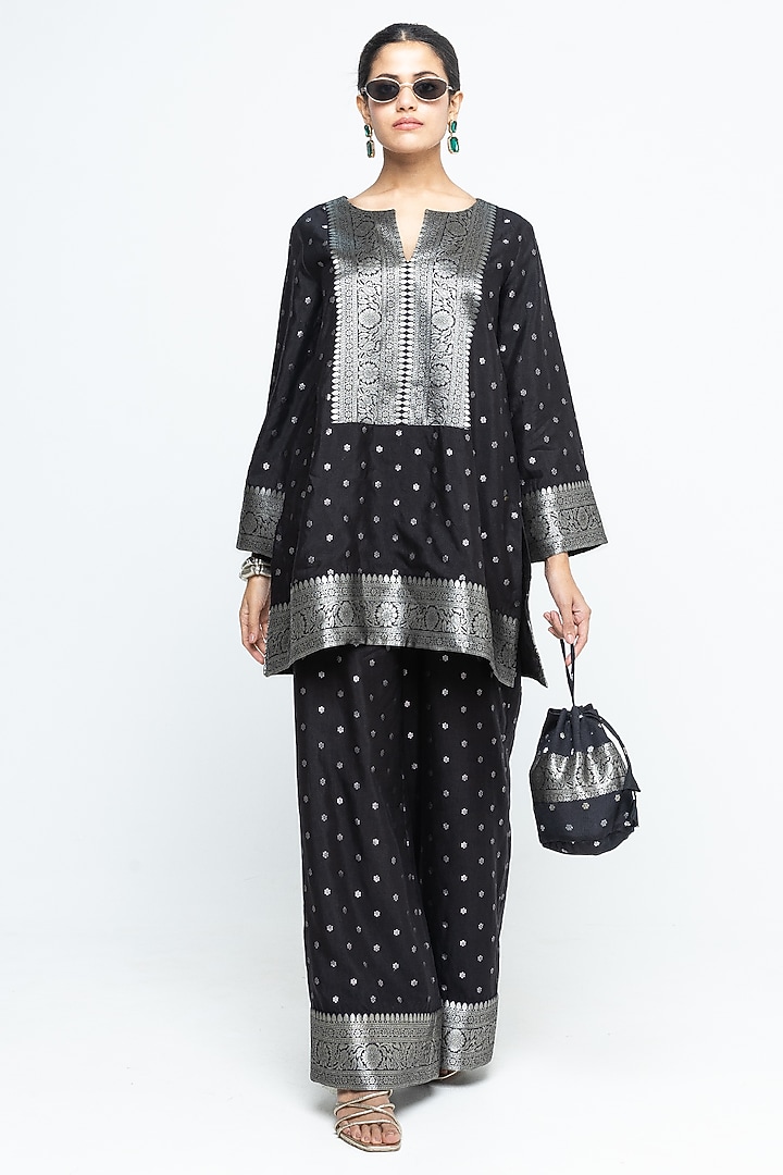 Black Silk Floral Brocade Kurta Set by Sobariko at Pernia's Pop Up Shop
