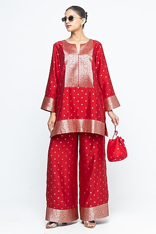 Red Silk Floral Brocade Kurta Set by Sobariko
