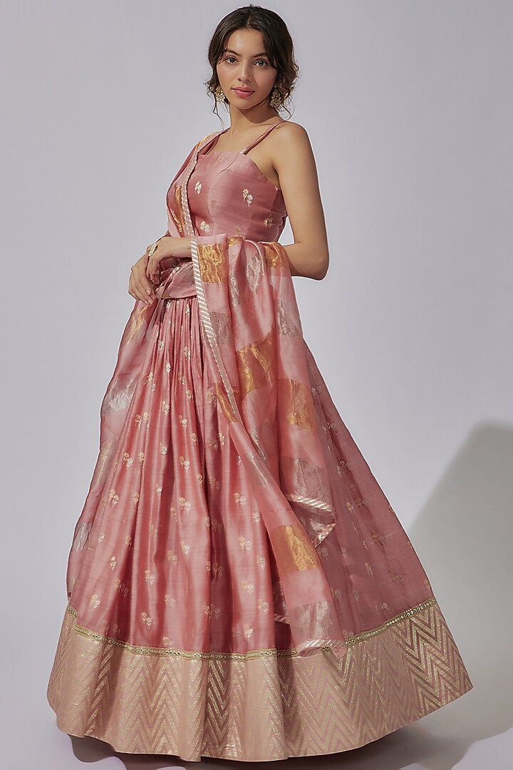 Pastel Pink Chanderi Silk Wedding Lehenga Set by Sobariko at Pernia's Pop Up Shop