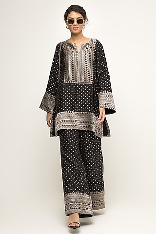 Black Silk Kurta Set by Sobariko