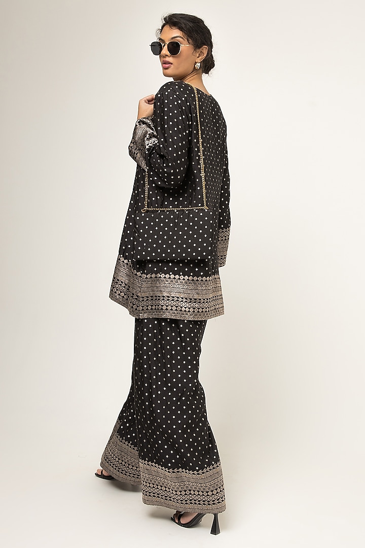 Black Silk Kurta Set by Sobariko at Pernia's Pop Up Shop