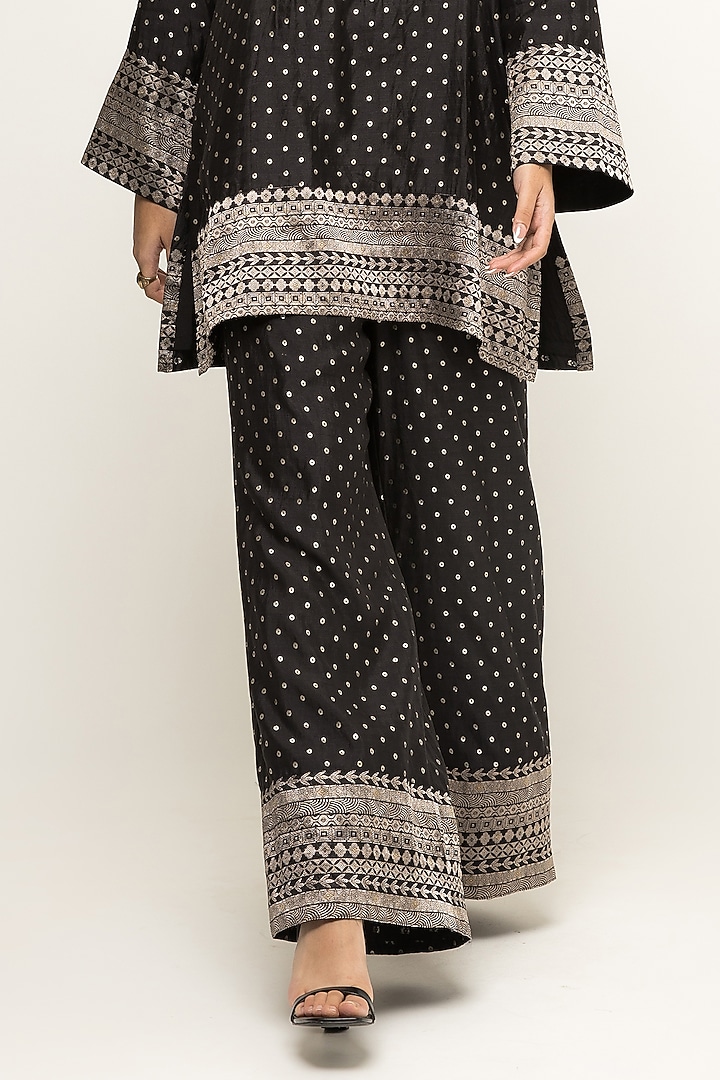 Black Silk Kurta Set by Sobariko at Pernia's Pop Up Shop