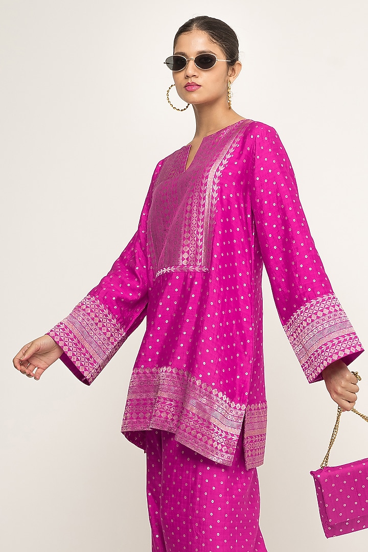 Pink Silk Kurta Set by Sobariko at Pernia's Pop Up Shop