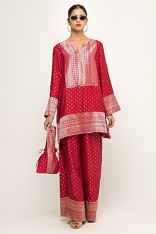 Red Silk Kurta Set by Sobariko