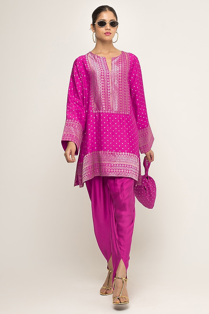 Fuchsia Pink Banarasi Silk Kurta Set by Sobariko at Pernia's Pop Up Shop