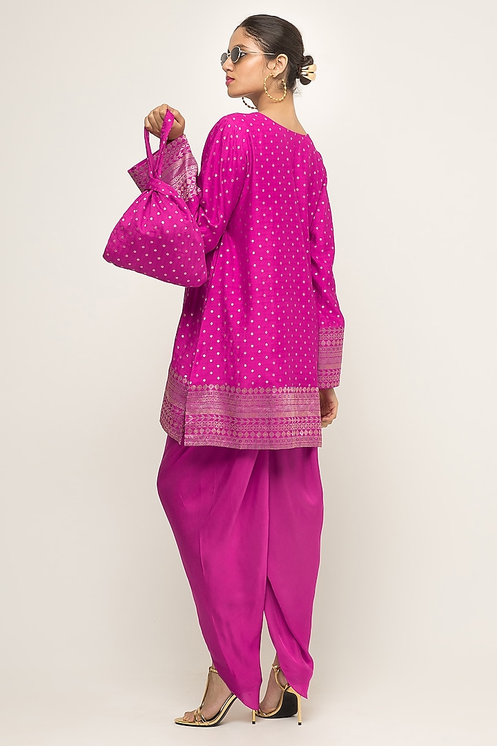 Fuchsia Pink Banarasi Silk Kurta Set by Sobariko at Pernia's Pop Up Shop