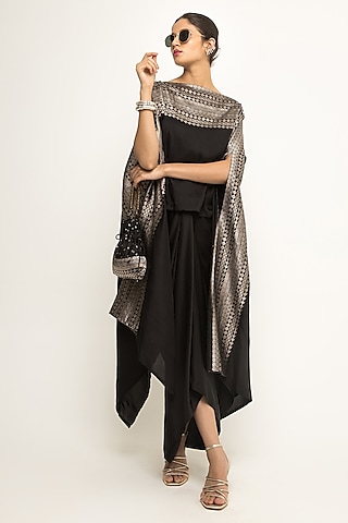 Black Silk Cape Set by Sobariko