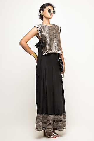 Black Silk Pleated Pant Set by Sobariko