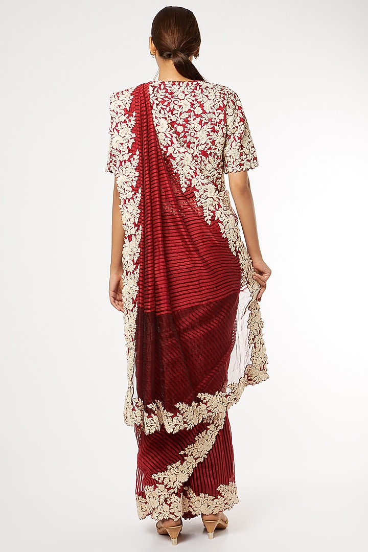 Red Silk Embroidered Wedding Saree Set by Soumodeep Dutta at Pernia's Pop Up Shop