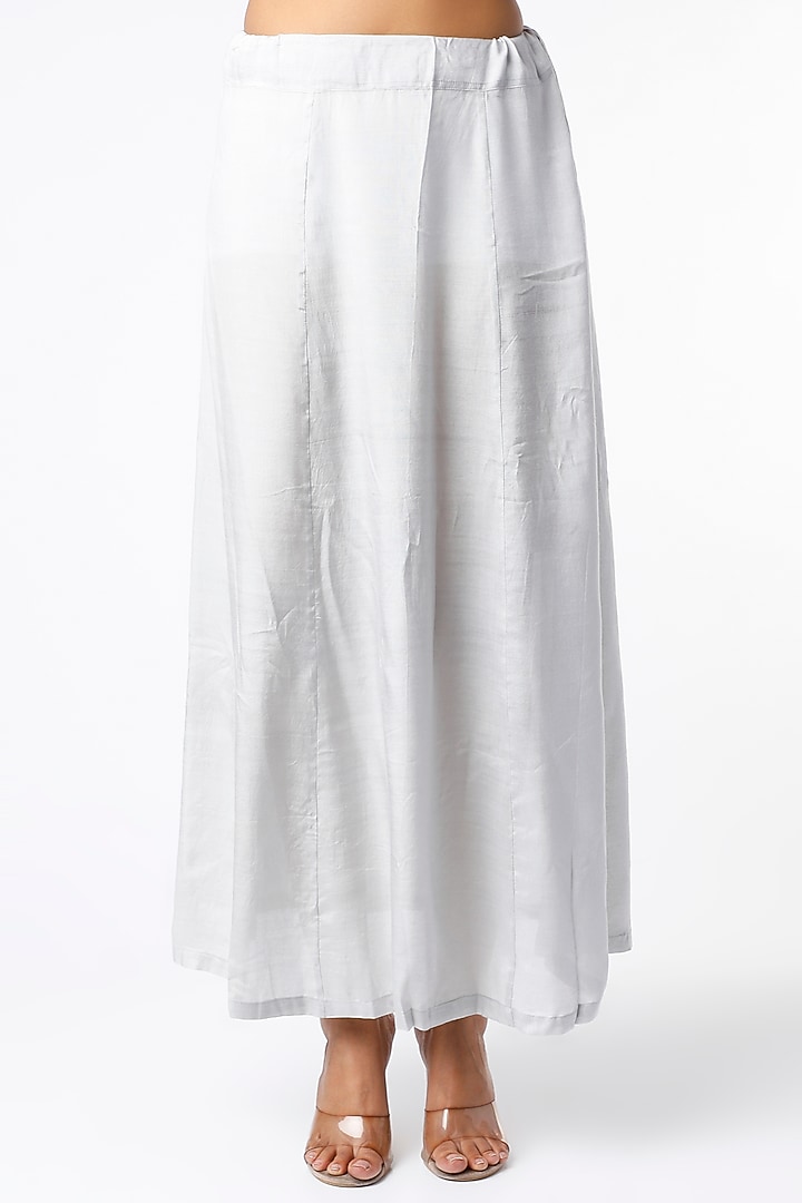 White & Grey Hand Embroidered Party Wear Saree Set by Soumodeep Dutta at Pernia's Pop Up Shop