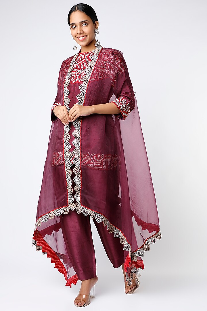 Wine Hand Embroidered Cape Set by Soumodeep Dutta