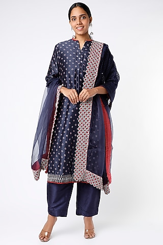 Indigo Hand Embroidered Kurta Set by Soumodeep Dutta