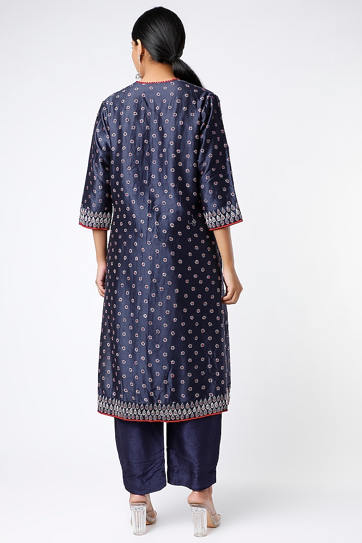 Indigo Hand Embroidered Kurta Set by Soumodeep Dutta at Pernia's Pop Up Shop