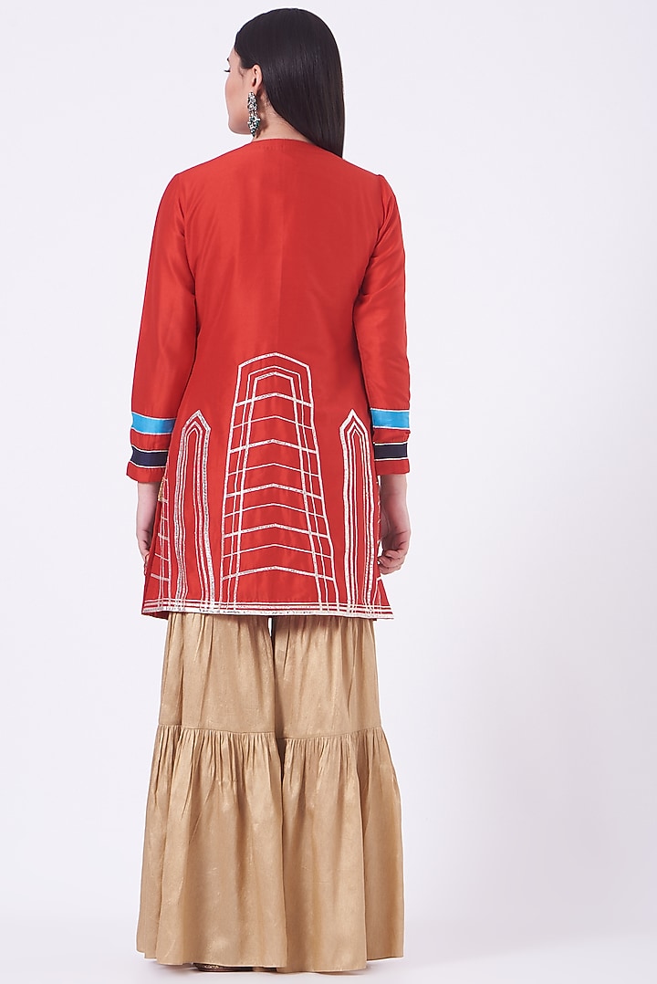Fiery Red Embroidered Kurta Set by Sonali Gupta at Pernia's Pop Up Shop