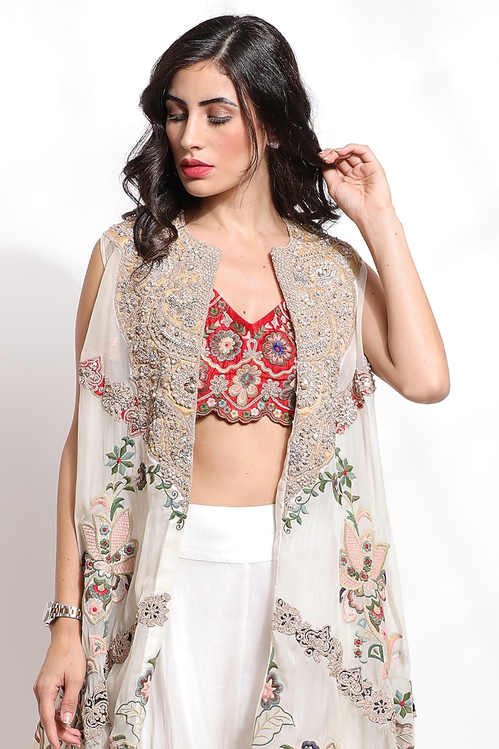 Off-White Hand Embroidered Cape Set by Sonali Gupta at Pernia's Pop Up Shop