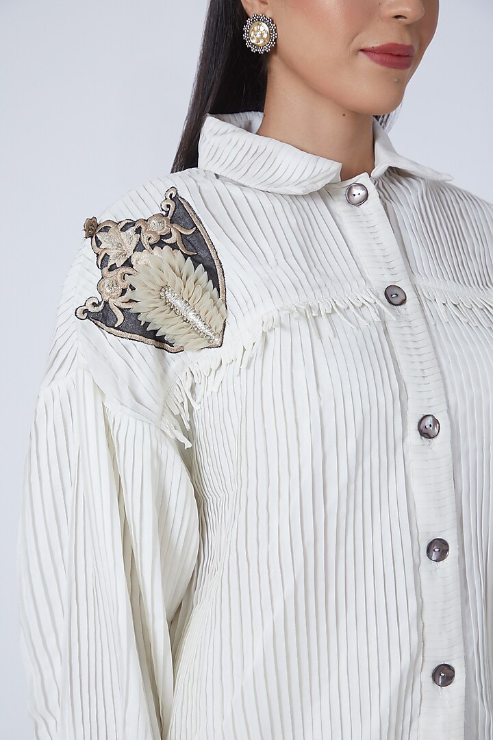 Ecru Embroidered Pant Set by Sonali Gupta at Pernia's Pop Up Shop