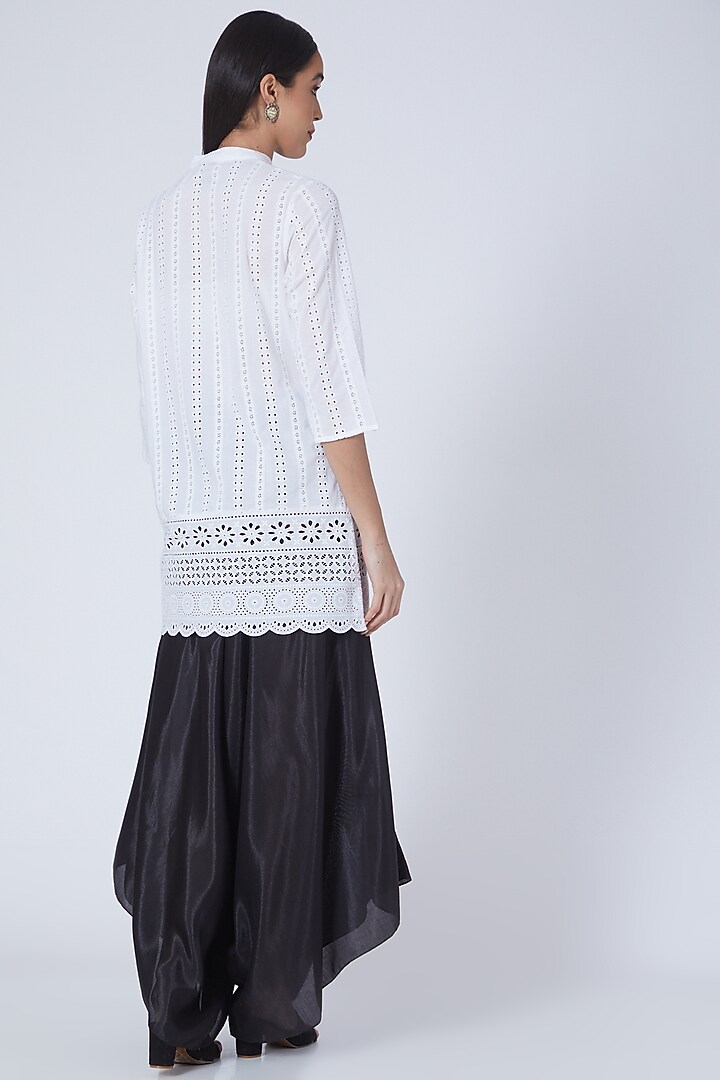 White & Black Embroidered Tunic Set by Sonali Gupta at Pernia's Pop Up Shop