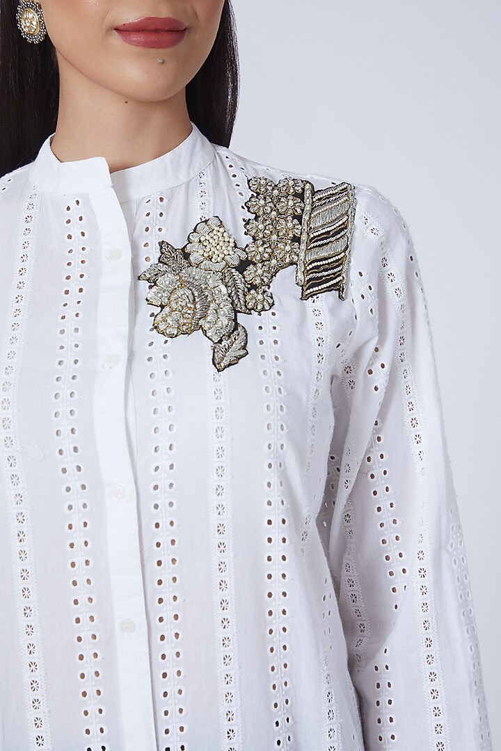 White & Black Embroidered Tunic Set by Sonali Gupta at Pernia's Pop Up Shop