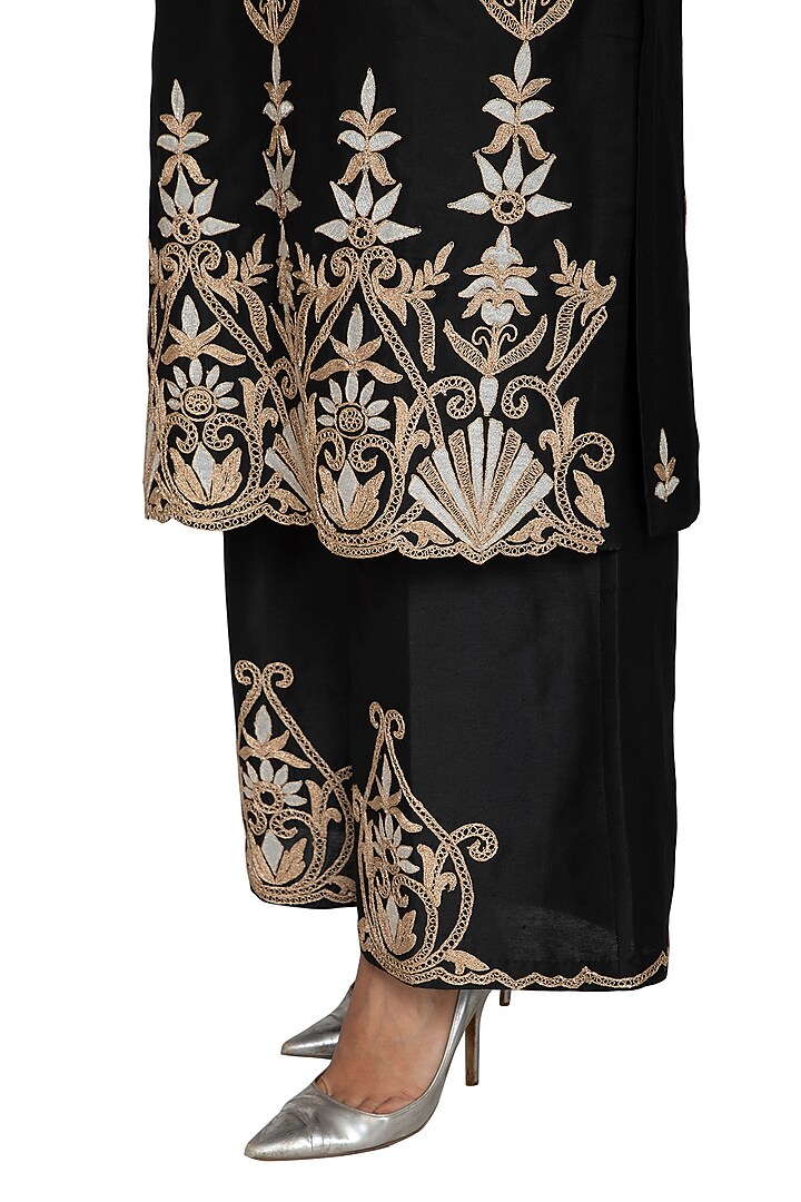 Black Gota Embroidered Kurta Set by Sonali Gupta at Pernia's Pop Up Shop