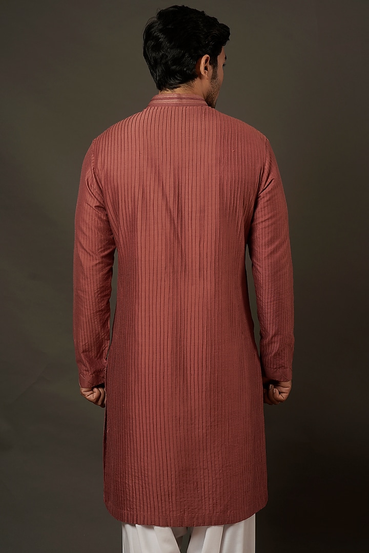 Dark Coral Pink Silk Kurta Set with Thread Work by Soniya G Men at Pernia's Pop Up Shop