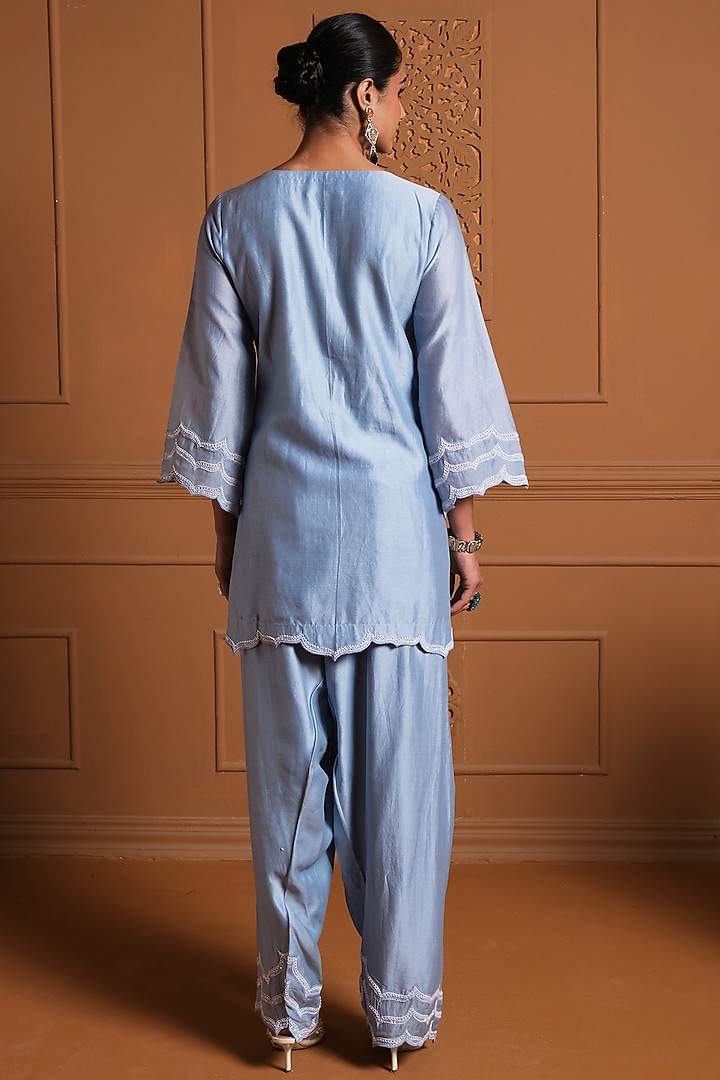 Blue Silk Embroidered Kurta Set by Sonia Khatri at Pernia's Pop Up Shop