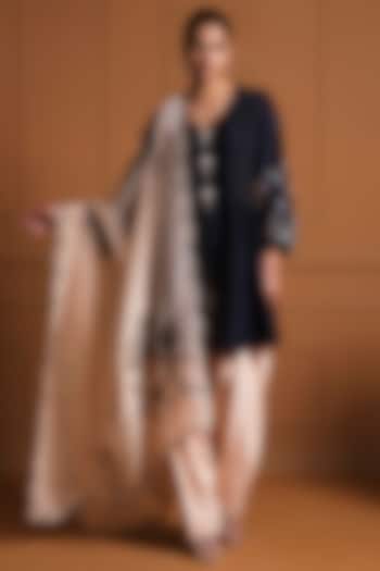 Midnight Blue Silk Kurta Set by Sonia Khatri at Pernia's Pop Up Shop