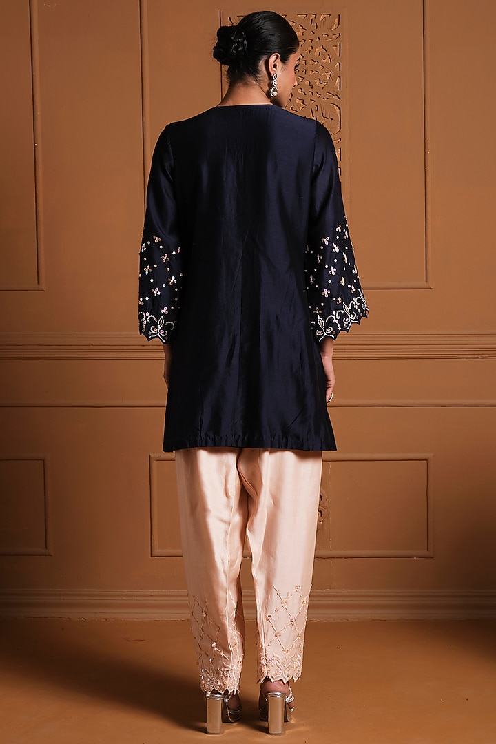 Midnight Blue Silk Kurta Set by Sonia Khatri at Pernia's Pop Up Shop