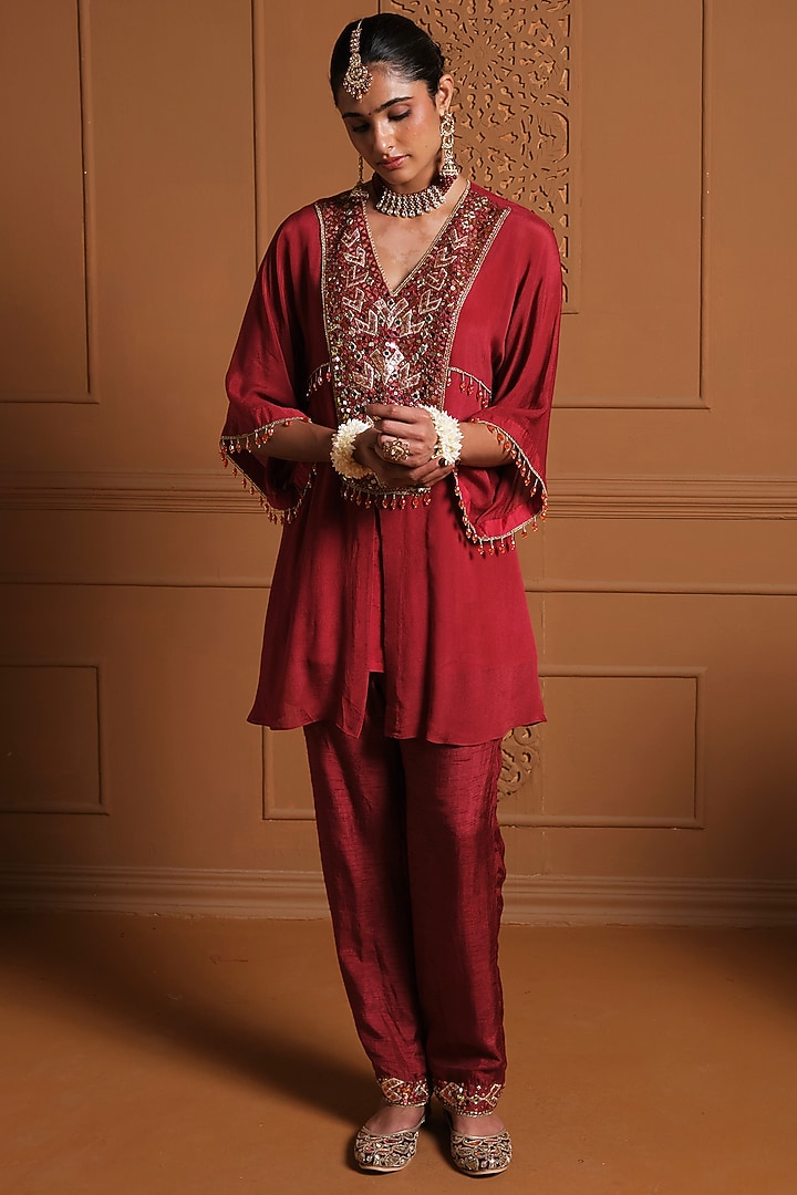Maroon Chiffon Floral Hand Embroidered Asymmetrical Kaftan Set by Sonia Khatri at Pernia's Pop Up Shop
