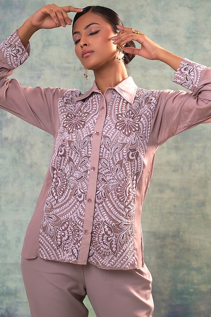 Mauve Muslin Applique Work Co-Ord Set by Sonia Khatri at Pernia's Pop Up Shop