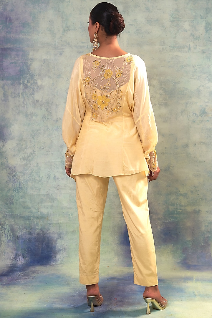 Yellow Muslin Applique Work & Hand Embroidered Co-Ord Set by Sonia Khatri at Pernia's Pop Up Shop
